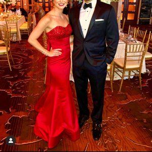 Jovani Couture Elegant Ruby Red Formal Dress w/Bow—Perfect for wedding/prom/gala